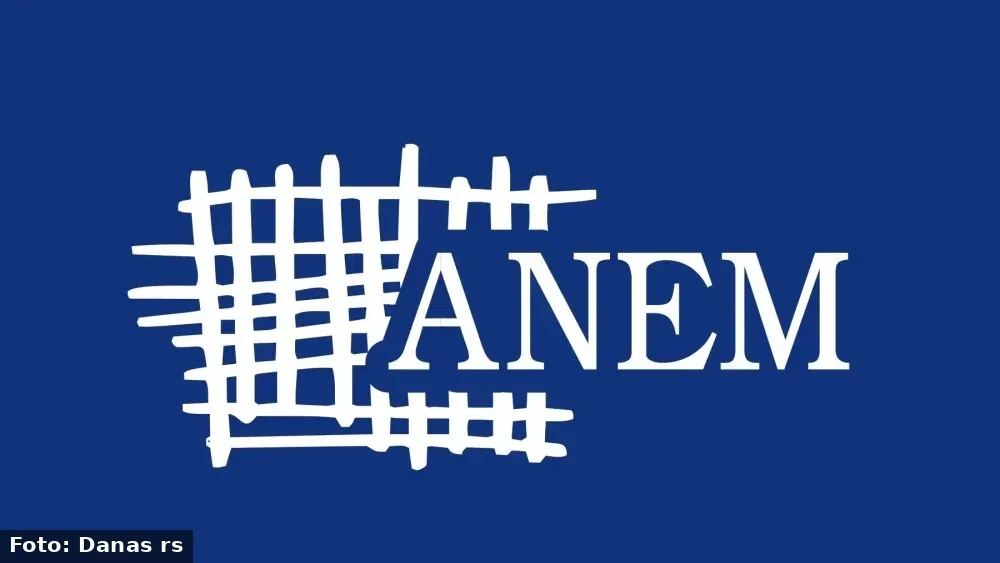ANEM: Napadač na N1 na sudu se pojavio u majici sa likom Ratka Mladića