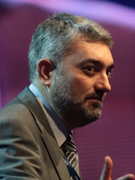 Dušan Petrović — srpski političar