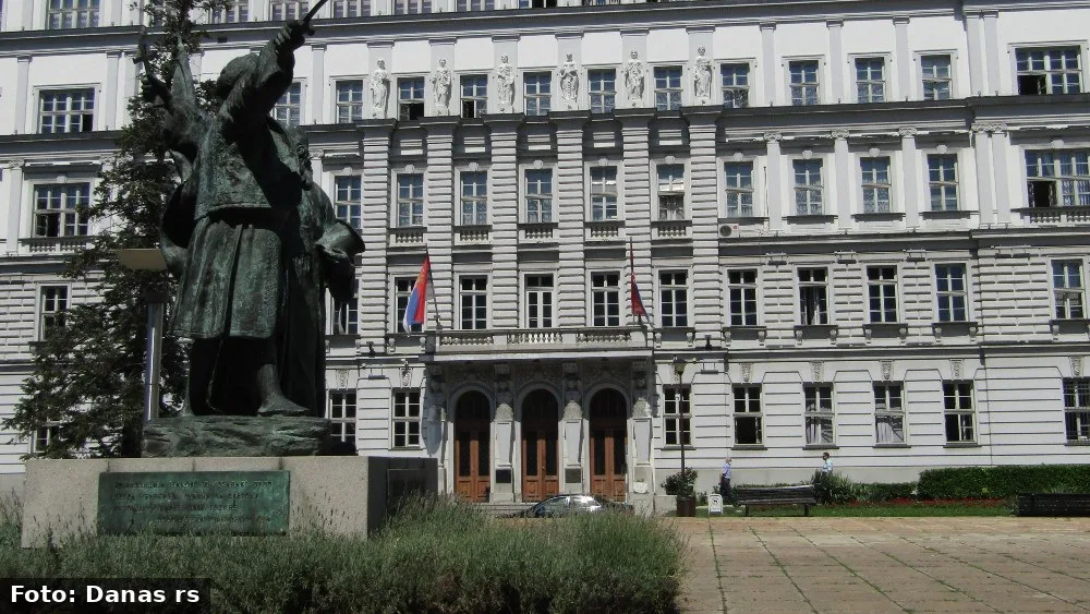Ministarstvo finansija upozorava na prevare preko fiktivnih investicionih platformi
